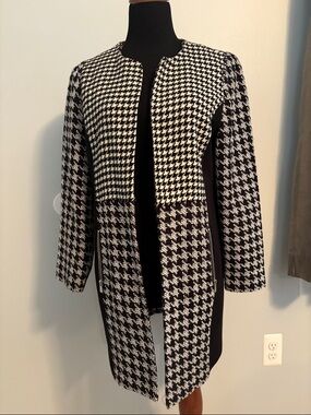 Chicos Black & White Houndstooth Long Coat - Women Jackets & Coats Chico size O